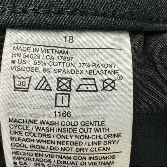 Old Navy High-Waisted Black Pixie Flare Pants Size 18 NWT Preppy - Picture 8 of 12